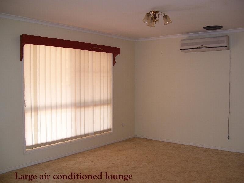 2 Rosalie Drive, Yarraman QLD 4614