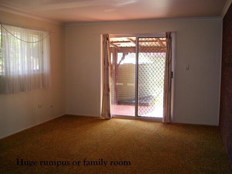 2 Rosalie Drive, Yarraman QLD 4614