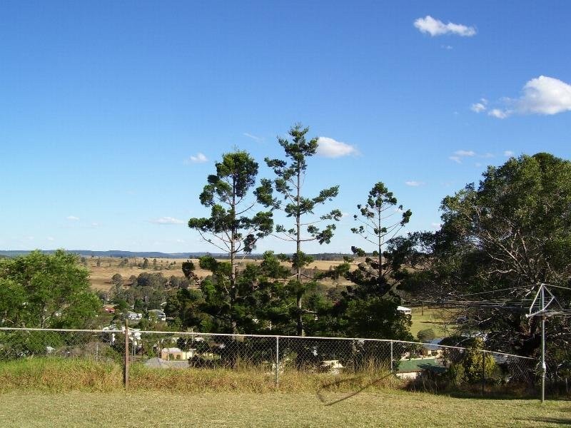 2 Rosalie Drive, Yarraman QLD 4614