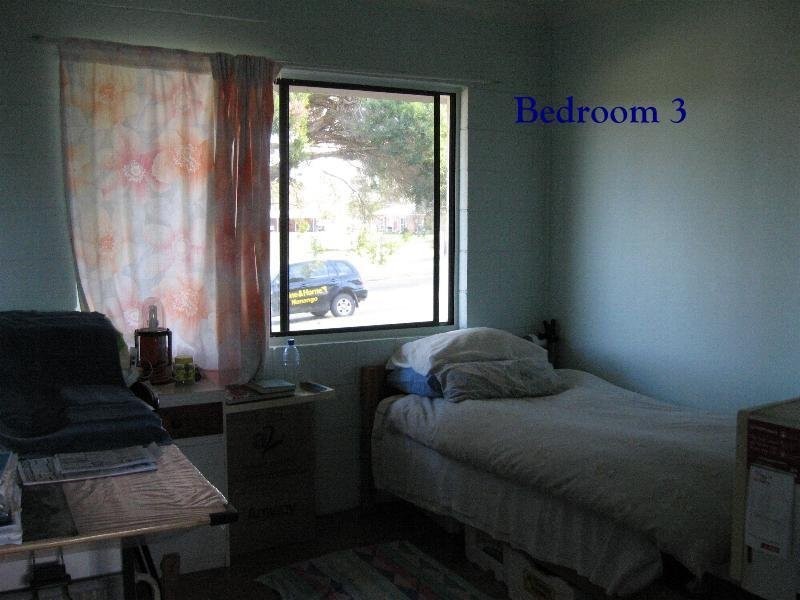 16 Cairns Street, Nanango QLD 4615