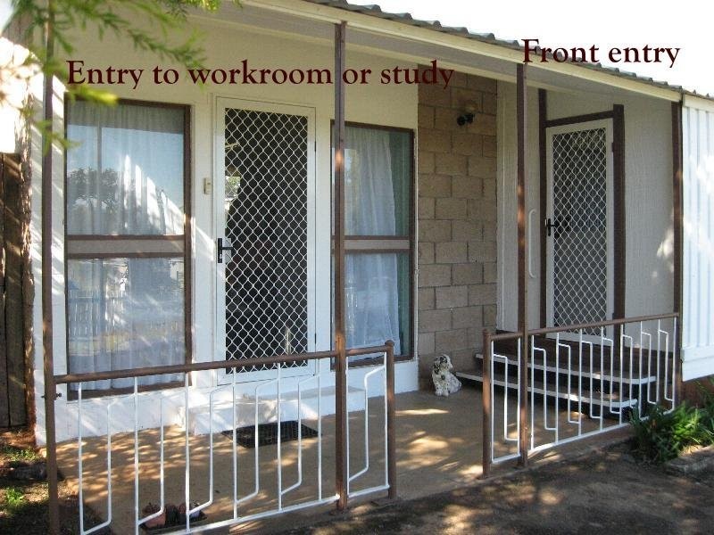 16 Cairns Street, Nanango QLD 4615