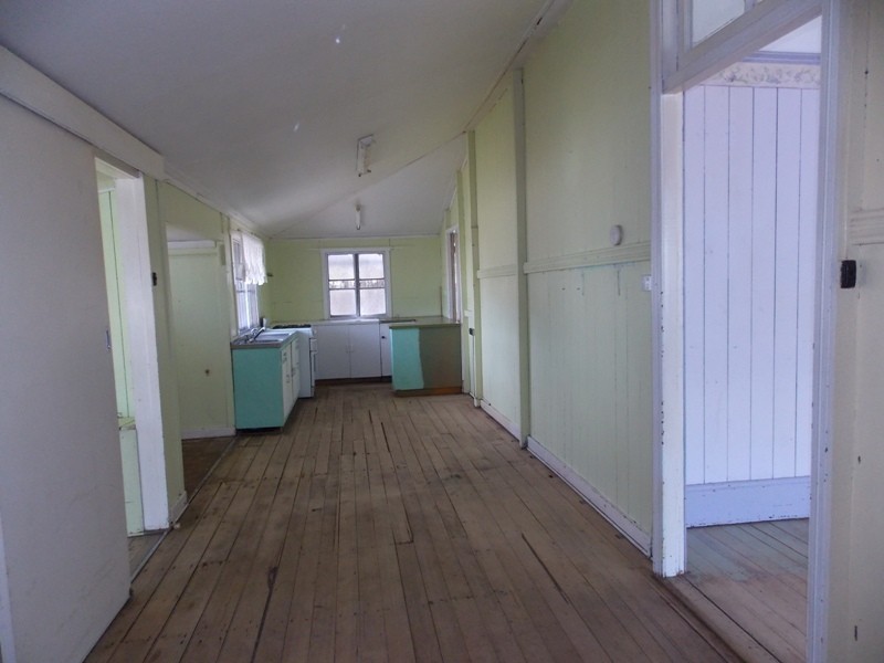 15 Fitzroy Street, Nanango QLD 4615