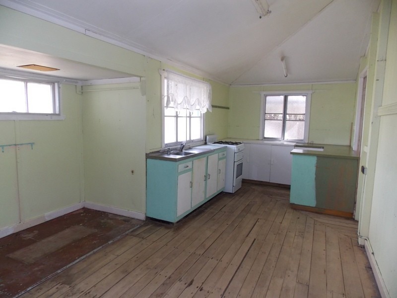 15 Fitzroy Street, Nanango QLD 4615