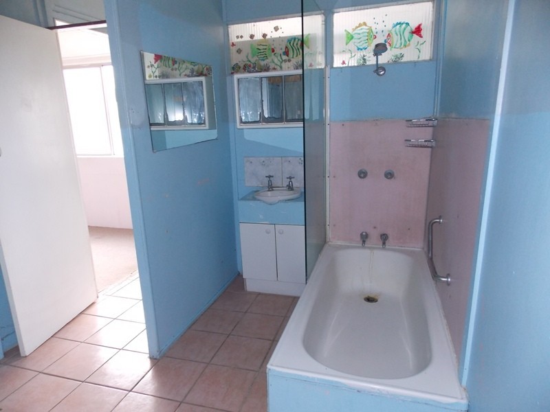 15 Fitzroy Street, Nanango QLD 4615