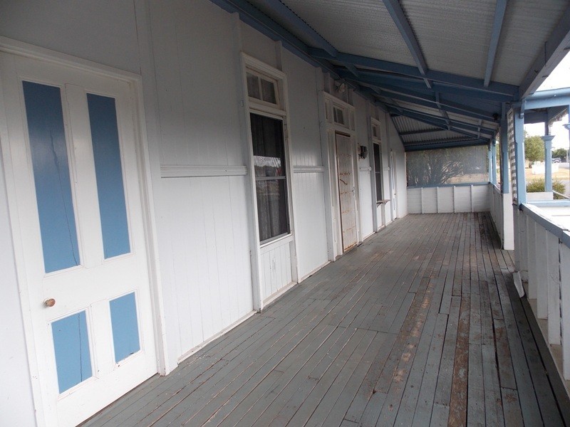 15 Fitzroy Street, Nanango QLD 4615