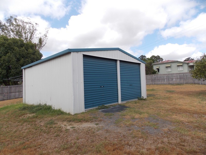 15 Fitzroy Street, Nanango QLD 4615