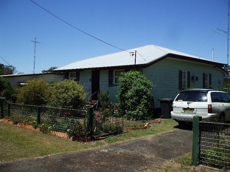 8 Cheadle Street, Yarraman QLD 4614