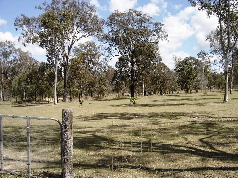 251 Carbeen Crescent, Nanango QLD 4615