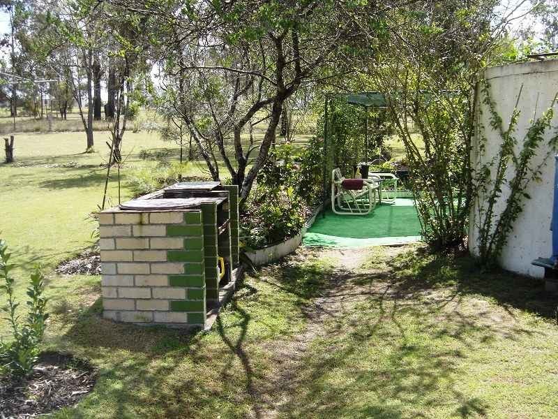 251 Carbeen Crescent, Nanango QLD 4615