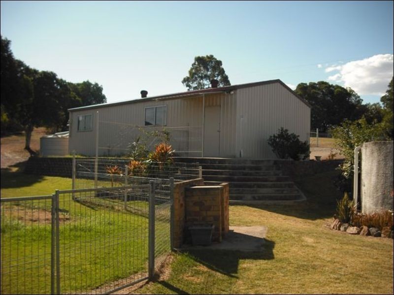 31 Anderson Road, Nanango QLD 4615