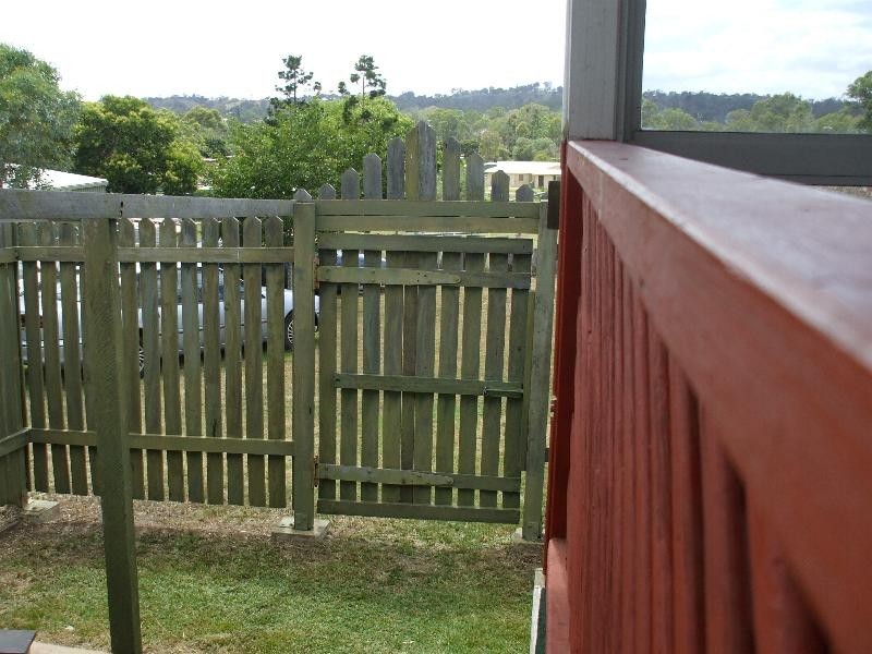 10 Corbett Street, Nanango QLD 4615