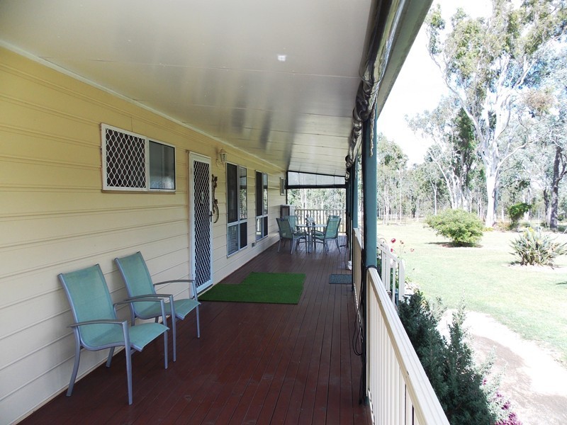 248 Carbeen Crescent, Nanango QLD 4615