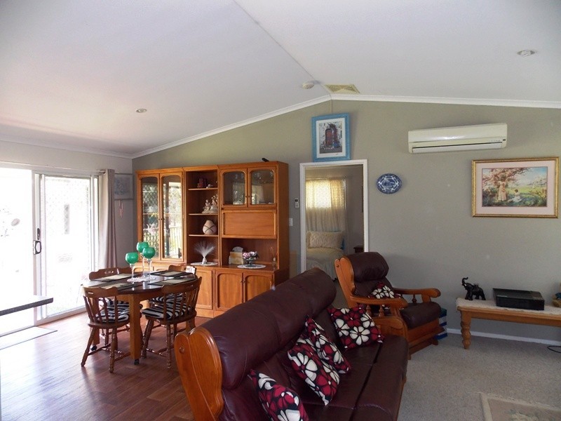 248 Carbeen Crescent, Nanango QLD 4615