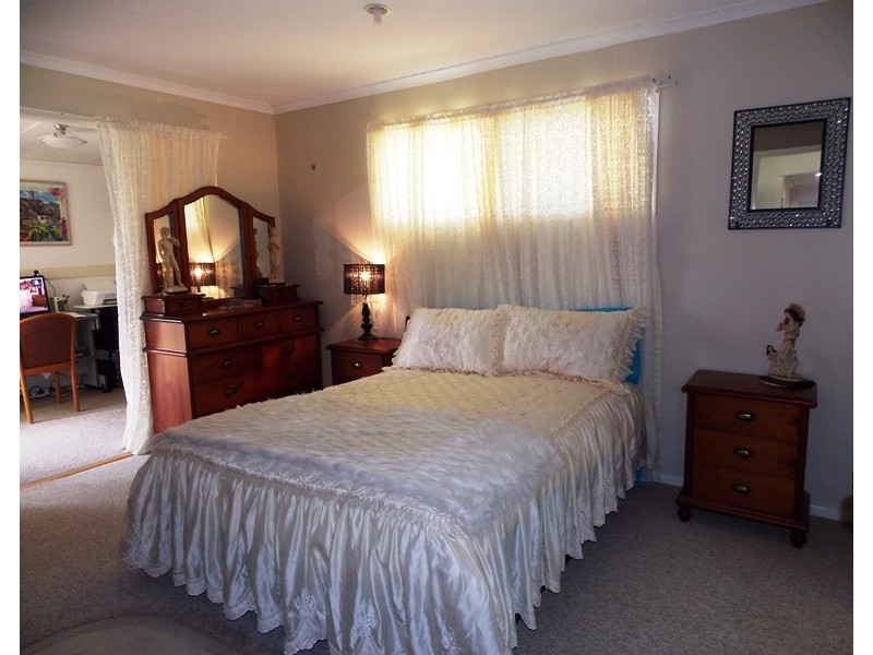 248 Carbeen Crescent, Nanango QLD 4615