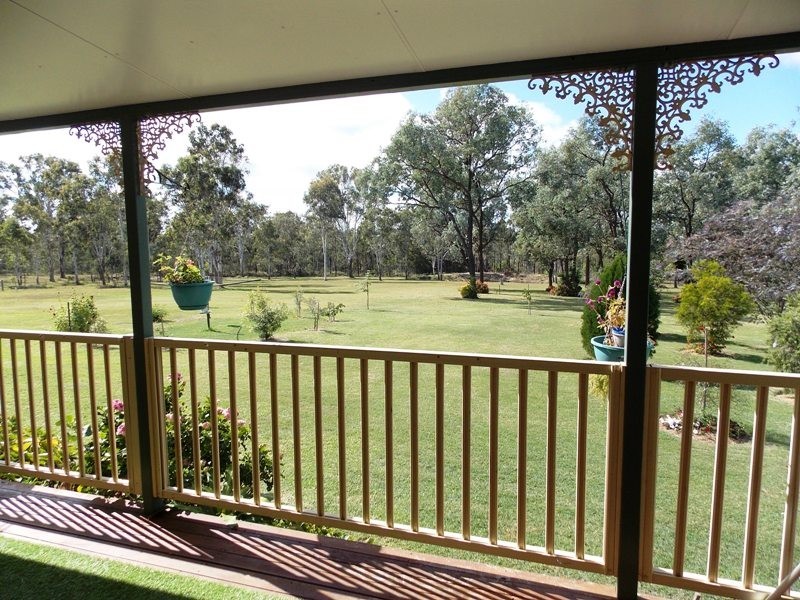248 Carbeen Crescent, Nanango QLD 4615