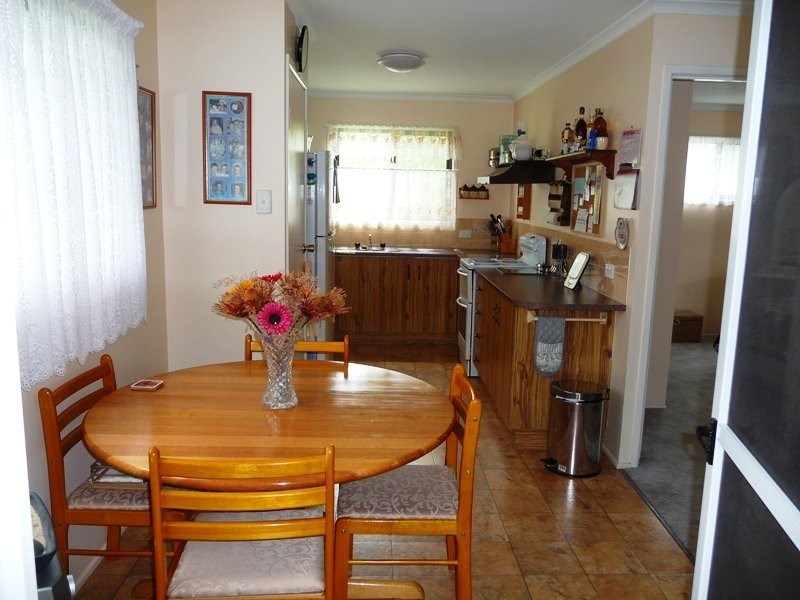 75 Izzard Road, Nanango QLD 4615