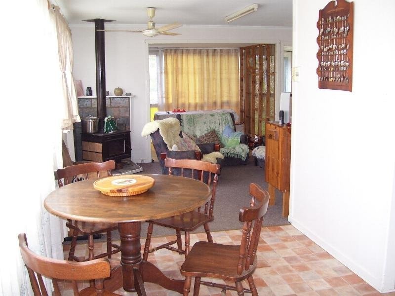 5 King, Nanango QLD 4615