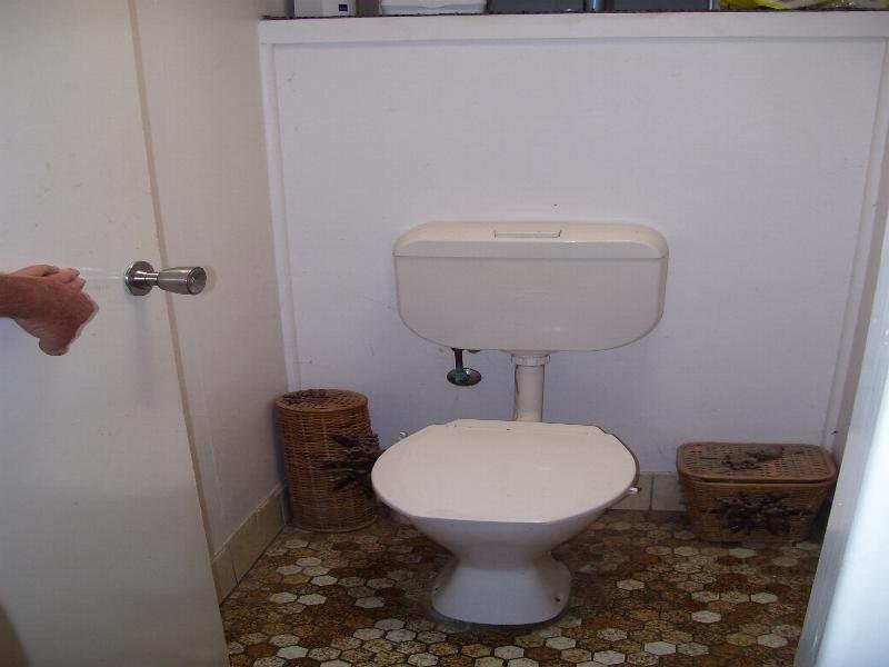 5 King, Nanango QLD 4615