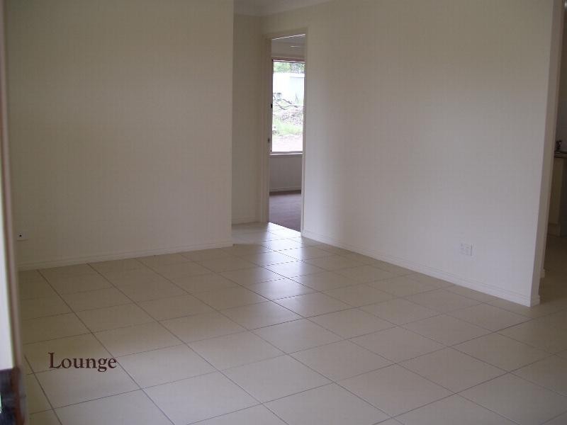 10 Dalkeith Street, Nanango QLD 4615