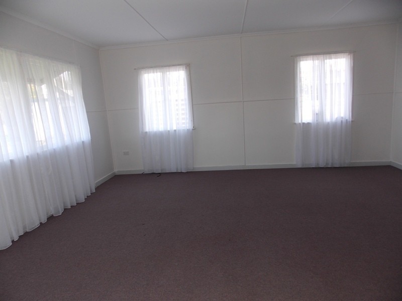 25 Margaret Street, Yarraman QLD 4614