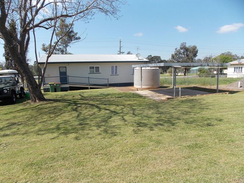 25 Margaret Street, Yarraman QLD 4614