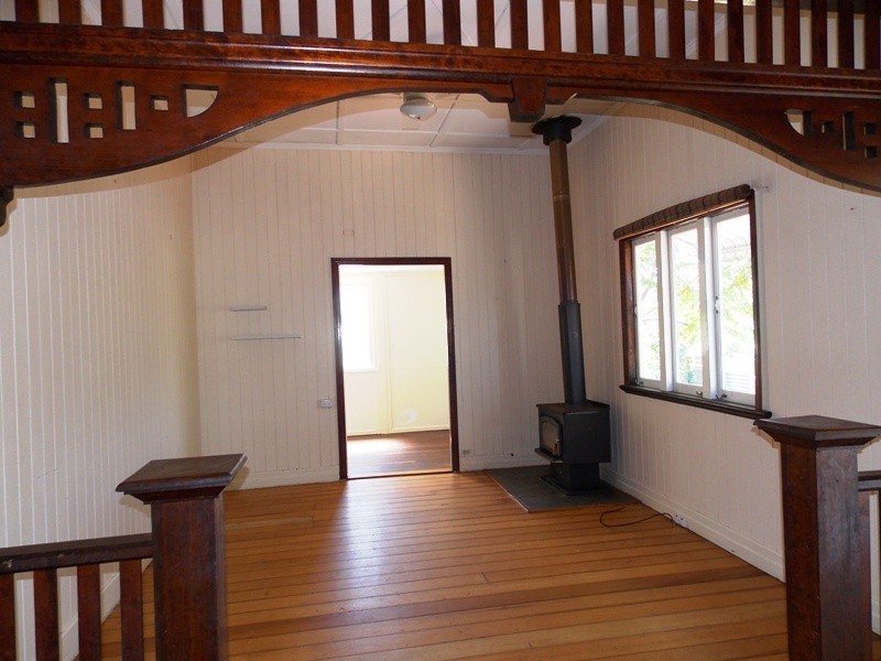 40 ELK STREET, Nanango QLD 4615