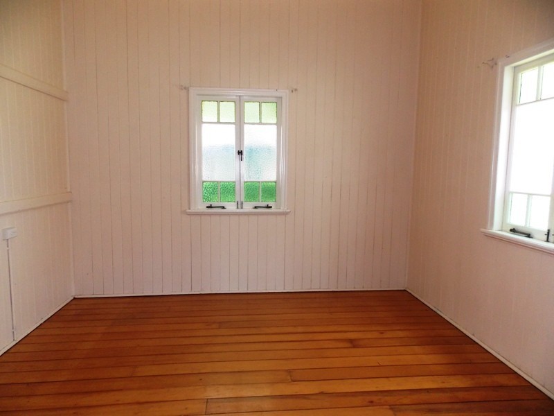 40 ELK STREET, Nanango QLD 4615