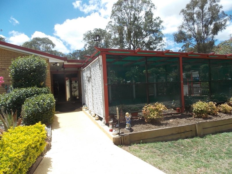 58 Old Rifle Range Rd, Nanango QLD 4615