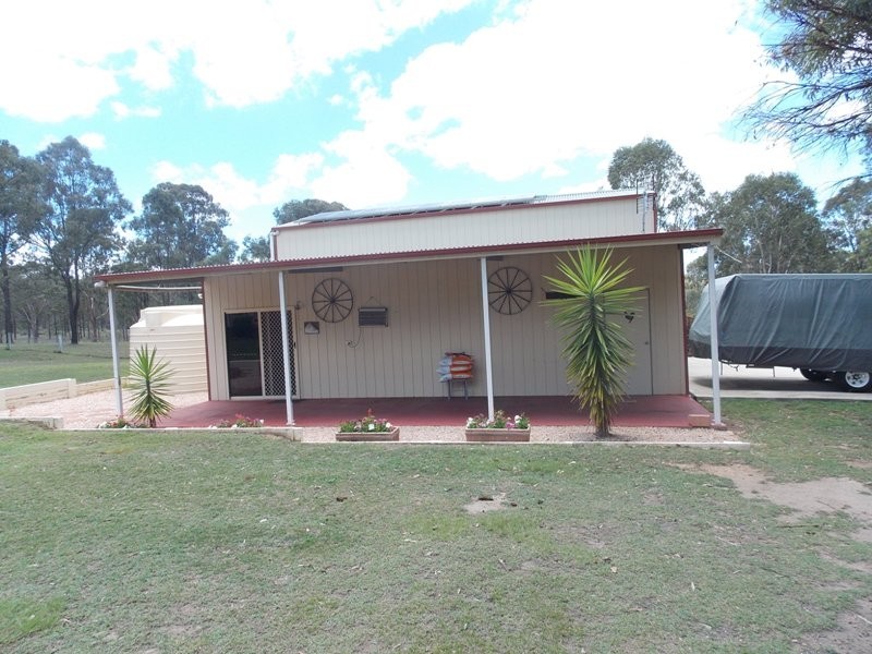 58 Old Rifle Range Rd, Nanango QLD 4615