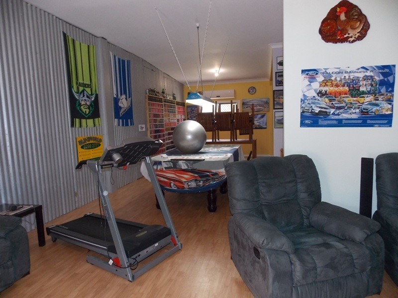 58 Old Rifle Range Rd, Nanango QLD 4615