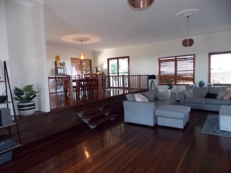 62 Muir Drive, Nanango QLD 4615