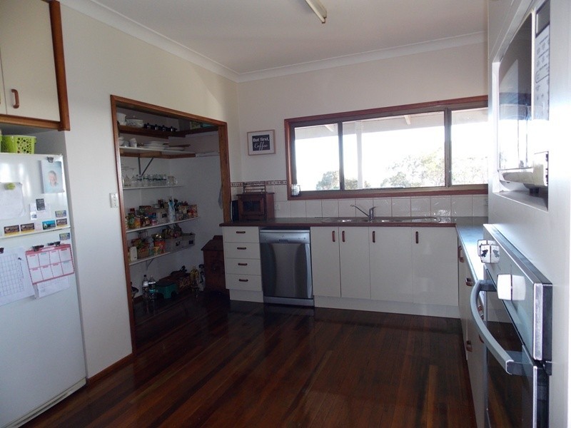 62 Muir Drive, Nanango QLD 4615