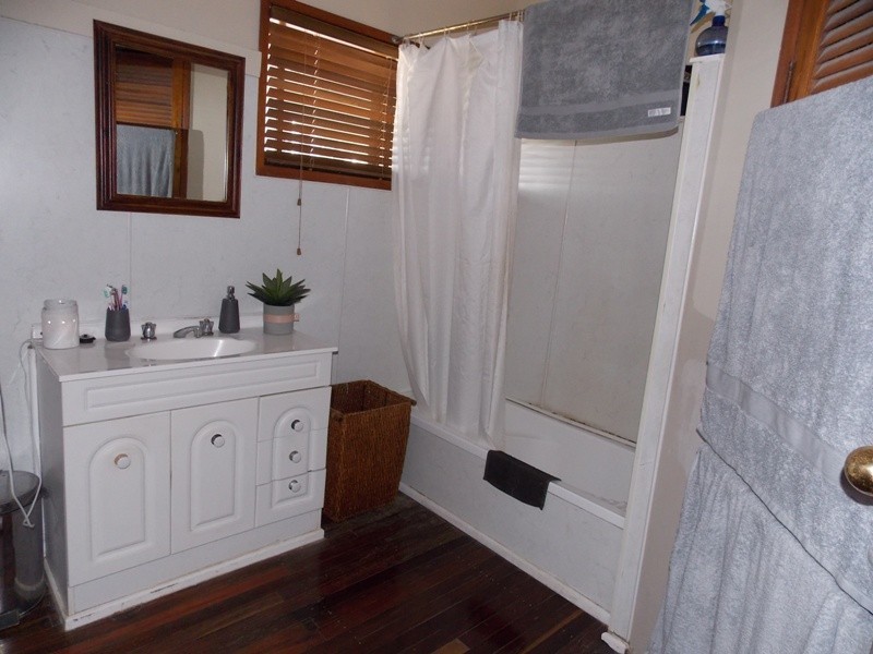 62 Muir Drive, Nanango QLD 4615