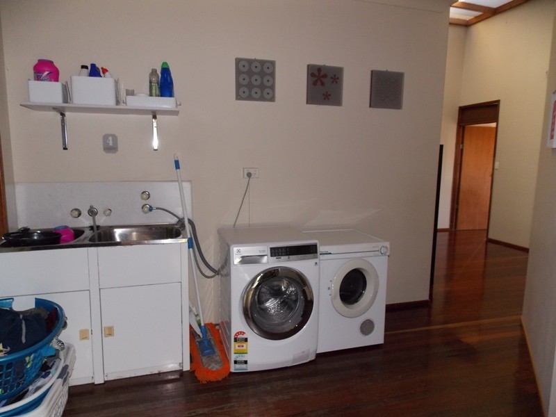 62 Muir Drive, Nanango QLD 4615