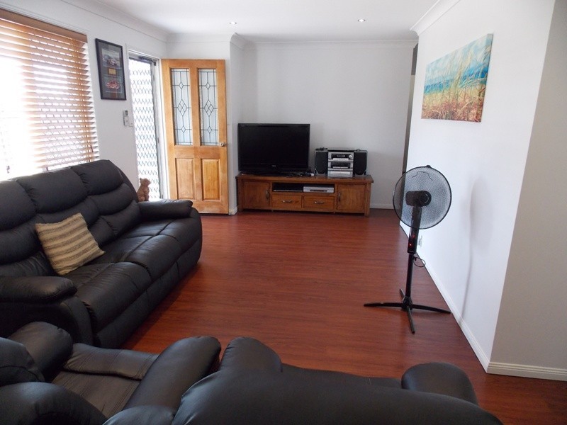 19 Birdie Street, Nanango QLD 4615