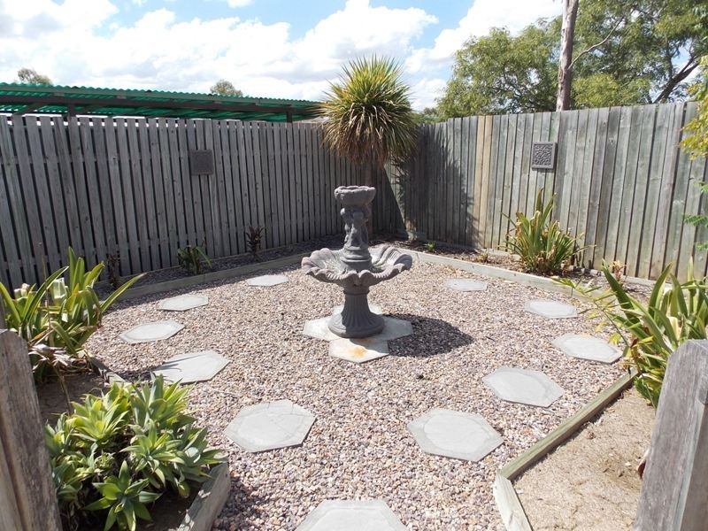 19 Birdie Street, Nanango QLD 4615