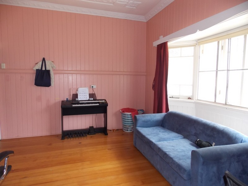 35 Alfred Street, Nanango QLD 4615