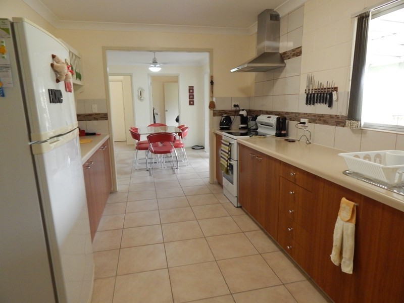 181 Carbeen Crescent, Nanango QLD 4615