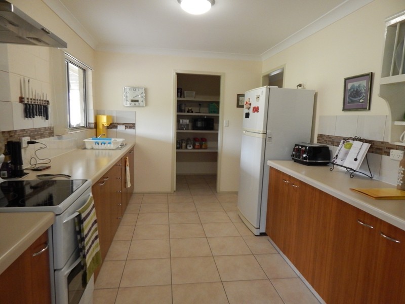 181 Carbeen Crescent, Nanango QLD 4615