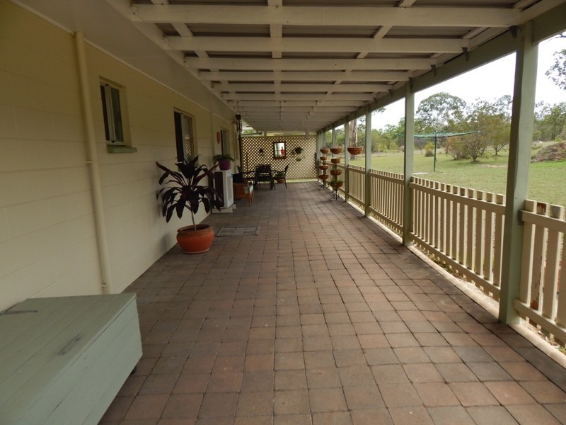 181 Carbeen Crescent, Nanango QLD 4615