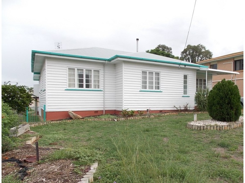 9 ALFRED STREET, Nanango QLD 4615