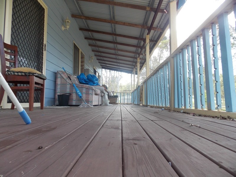 15 Carbeen Crescent, Nanango QLD 4615