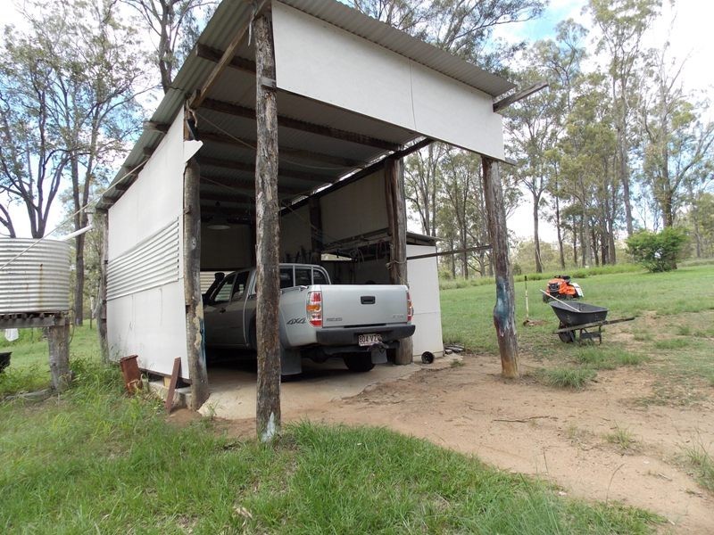 15 Carbeen Crescent, Nanango QLD 4615