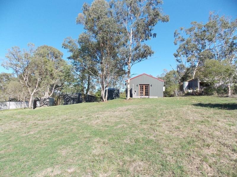 15 Selby Lane, Nanango QLD 4615