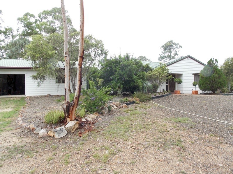 89 Izzard Road, Nanango QLD 4615