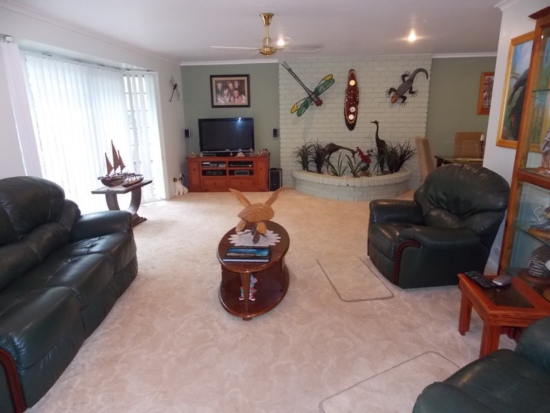 89 Izzard Road, Nanango QLD 4615