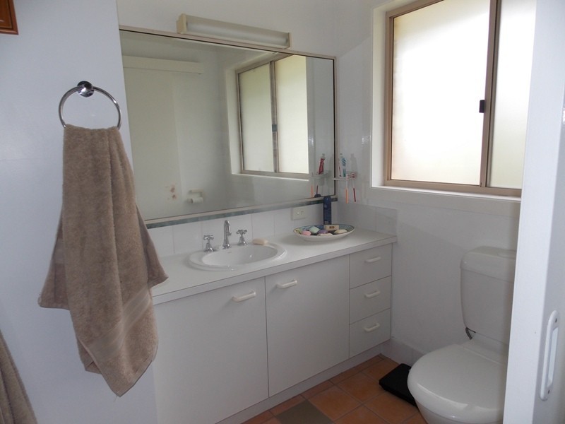 34 Nth Kerton Rd, Nanango QLD 4615