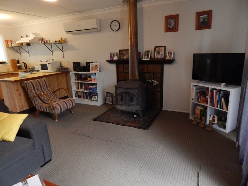 123 George Street, Nanango QLD 4615