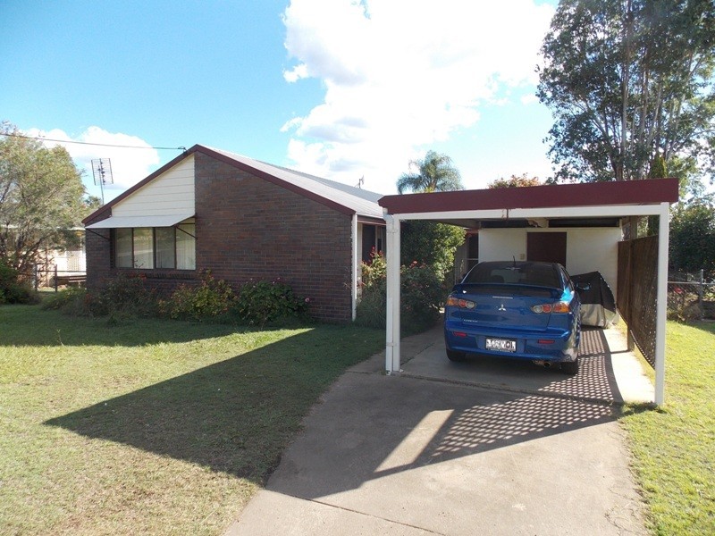 11 HUNTER STREET, Nanango QLD 4615