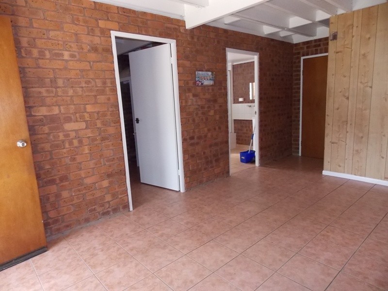 18 Hospital Terrace, Nanango QLD 4615